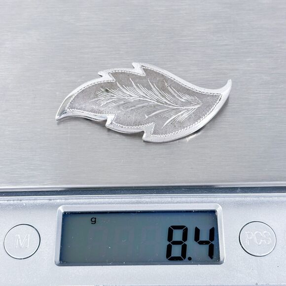 Vintage Sterling Silver 925 Engraved Leaf Brooch - Picture 5 of 6